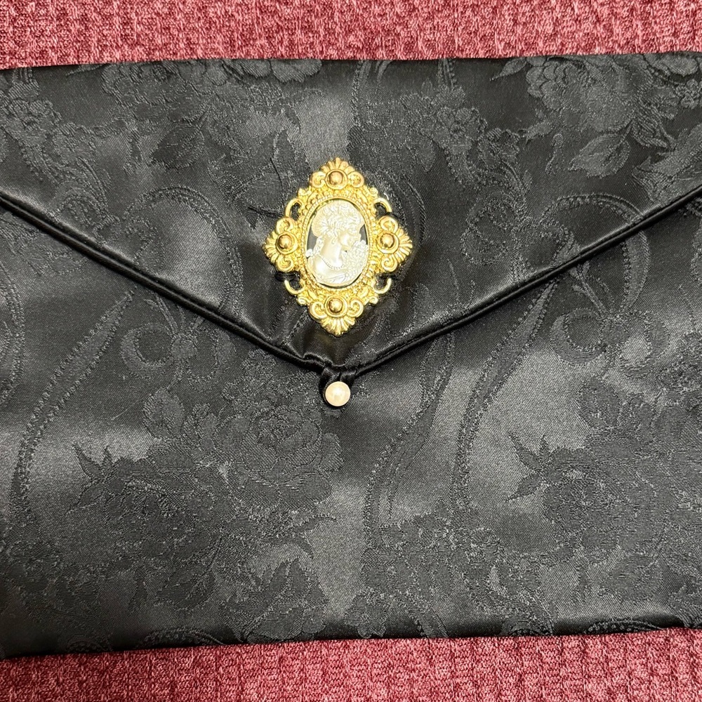 VTG Jessica McClintock Cameo Clutch Black Satin Gothic Victorian Evening Bag